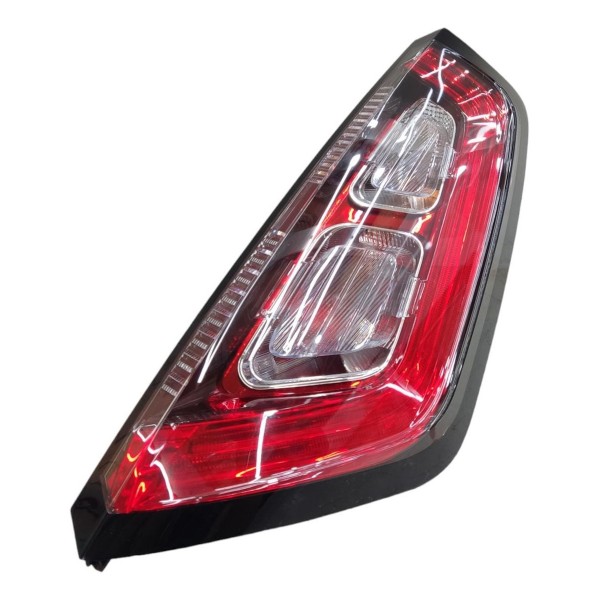 Lanterna Traseira Direita Fiat Punto 2013 2014 2015 A 2017  Direito/passageiro Vermelho