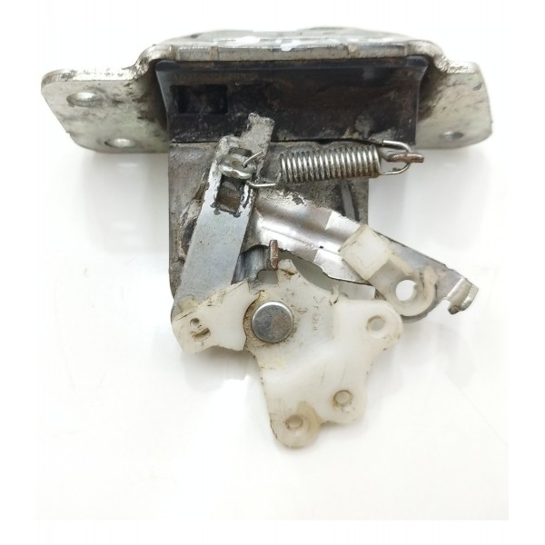 Fechadura Tampa Traseira Porta Malas Airtrek 2004 A 2009