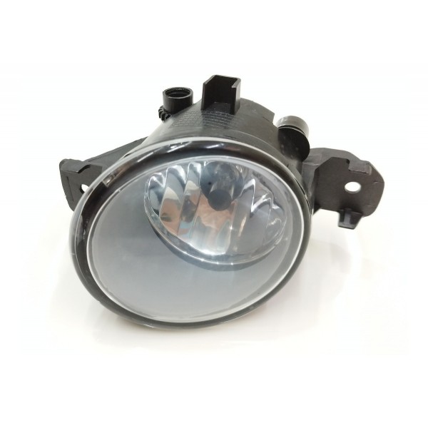 Farol Auxiliar Milha Direito March Versa 2014 2015 2016 2017