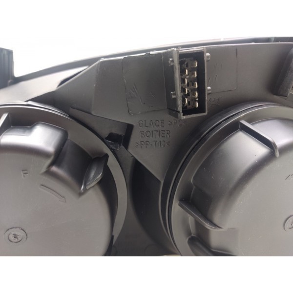 Farol Direito Peugeot 307 2002 2003 2004 2005 2006 2007 Direito