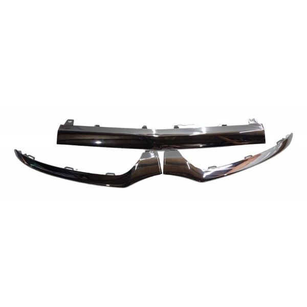 Spoiler Dianteiro Cromado Mercedes C180 C200 2015 A 2020  Prateado