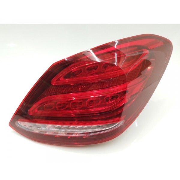 Lanterna Traseira Direita Mercedes C180 C200 2015 2016 2017 Direito Vermelho