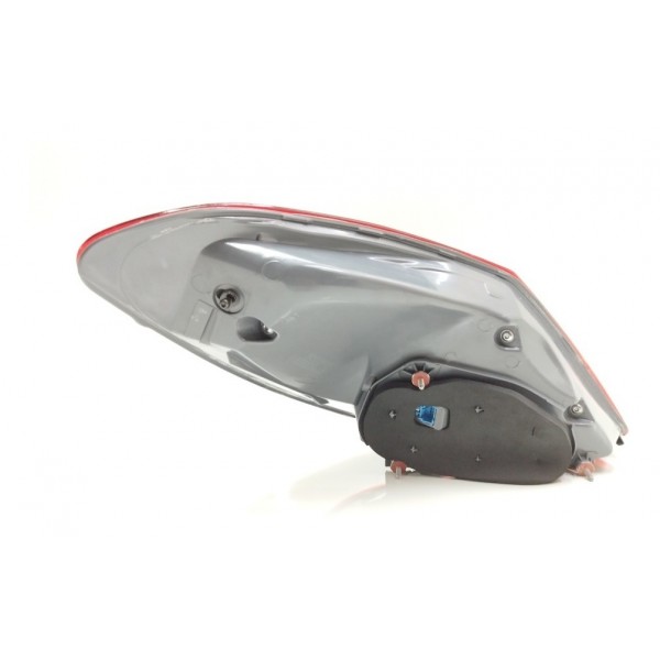 Lanterna Traseira Direita Mercedes C180 C200 2015 2016 2017 Direito Vermelho