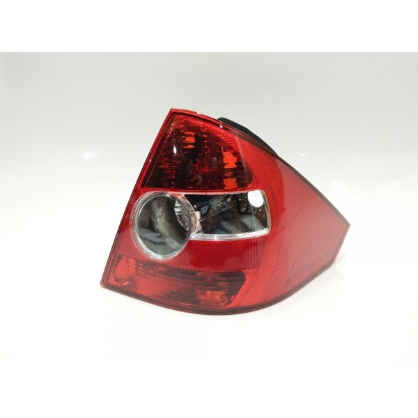 Lanterna Fiesta Sedan Direita 2004 2005 2006 2007 A 2010 Direito Vermelho