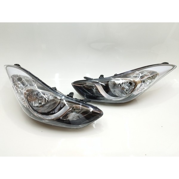 Par Farol Dianteiro Hyundai Elantra 2011 2012 2013 2014 Esquerdo