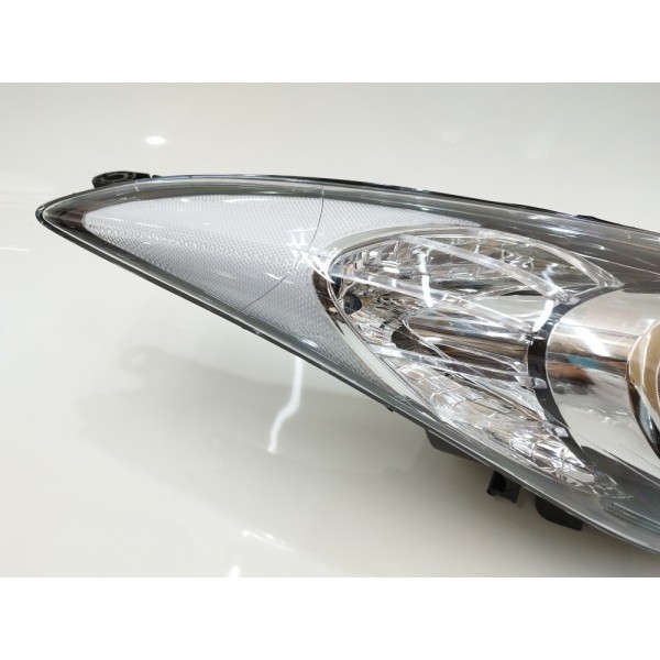 Farol Dianteiro Direito Hyundai Elantra 2011 2012 2013 2014 Direito