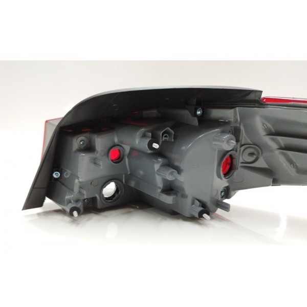 Lanterna Traseira Esquerda Hyundai Elantra 2011 2012 A 2014 Esquerdo Vermelho