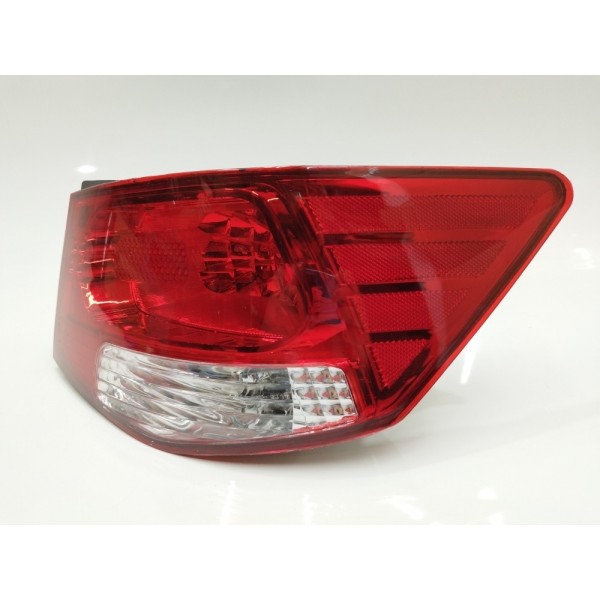 Lanterna Traseira Direita Kia Cerato 2009 2010 2011 2012  Direito Vermelho