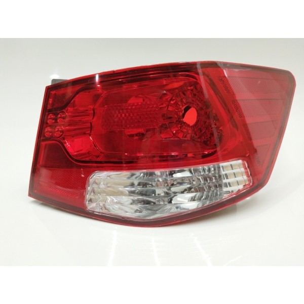 Lanterna Traseira Direita Kia Cerato 2009 2010 2011 2012  Direito Vermelho