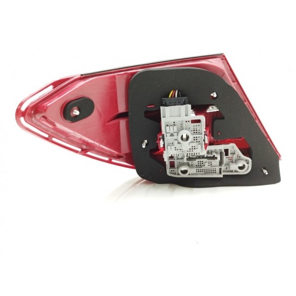 Lanterna Traseira Direita Mercedes C180 C200 2011 2012 2013 Direito Vermelho