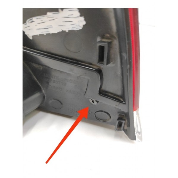 Lanterna Traseira Direita Fiat Palio Weekend 2009 A 2014 Direito Vermelho