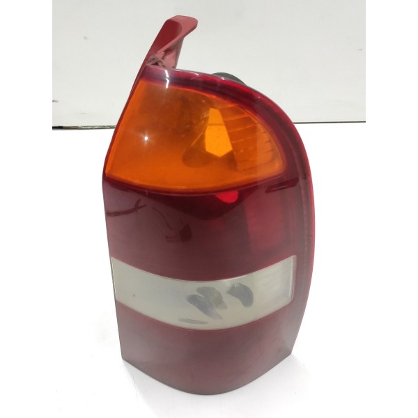 Lanterna Traseira Direita Fiat Palio Weekend 2001 A 2006 Direito/passageiro Vermelho