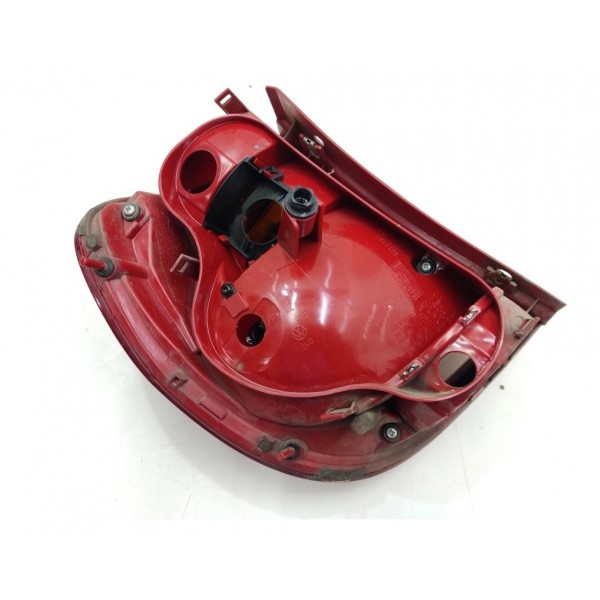 Lanterna Traseira Direita Volkswagen Fox 2011 2012 A 2015 Direito Vermelho