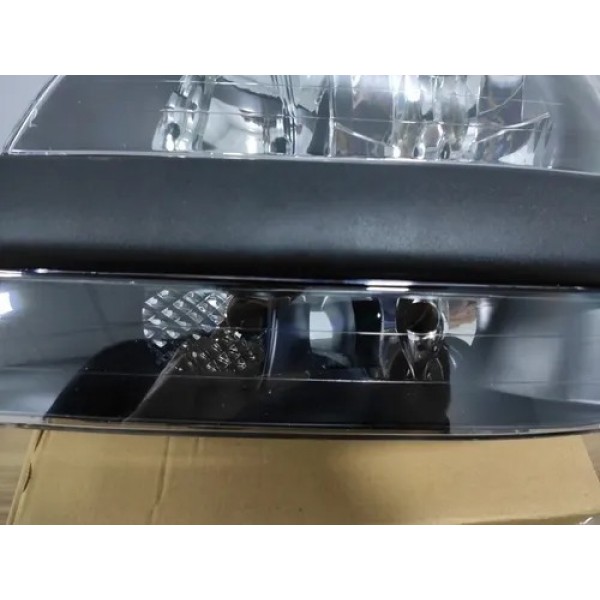 Farol Esquerdo Fiat Doblo Mascara Negra 2002 2003 A 2009 Esquerdo