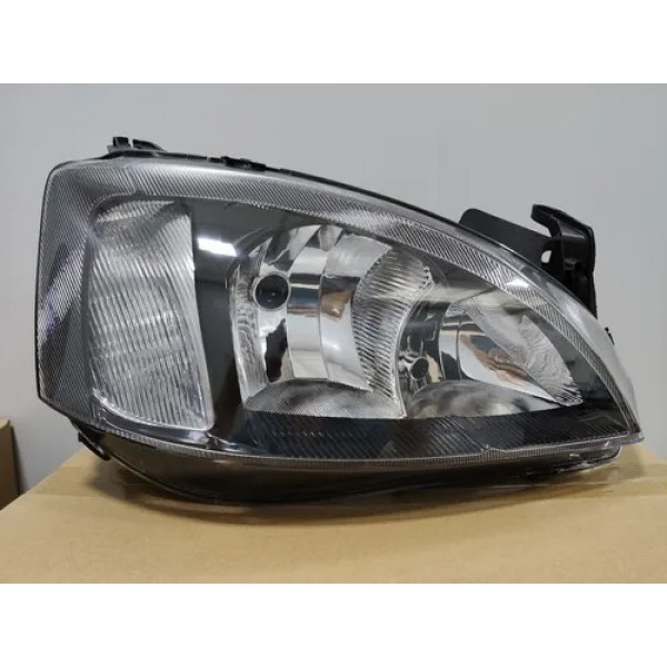 Farol Corsa Montana Direito Ano 2003 2004 2005 2006 A 2008  Direito