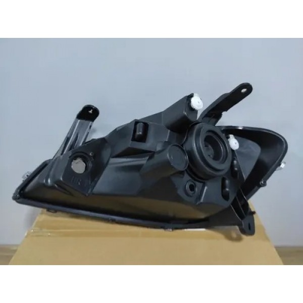 Farol Direito Cromado Celta Prisma 2007 2008 2009 A 2015 Direito