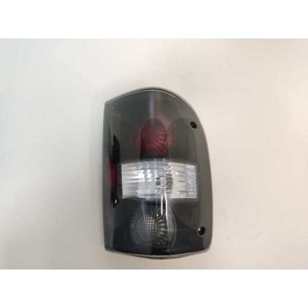 Lanterna Ford Ranger Direita 2005 2006 2007 2008 2009  Direito Preta