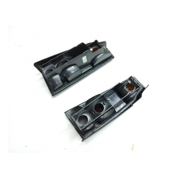 Par Lanterna Traseira Parati Fume 1983 A 1997 Direito Verde-escuro