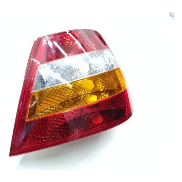 Lanterna Traseira Direita Fiat Siena Tricolor 2001 A 2005 Direito Vermelho