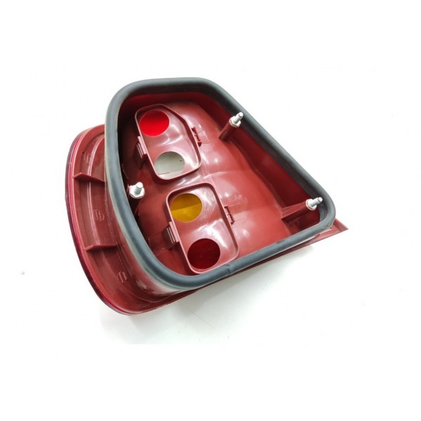 Lanterna Traseira Direita Fiat Siena Tricolor 2001 A 2005 Direito Vermelho