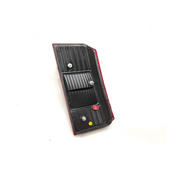 Lanterna Traseira Direita Fiat Strada 2010 A 2014 Direito Vermelho