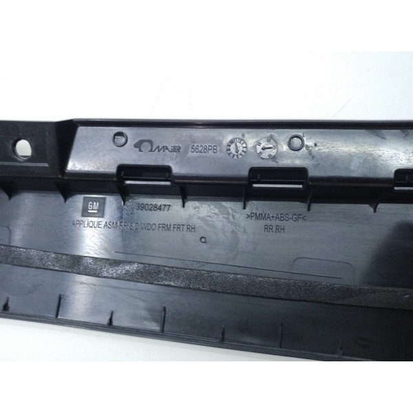 Moldura Porta Traseira Direita Cruze 2017 A 2021