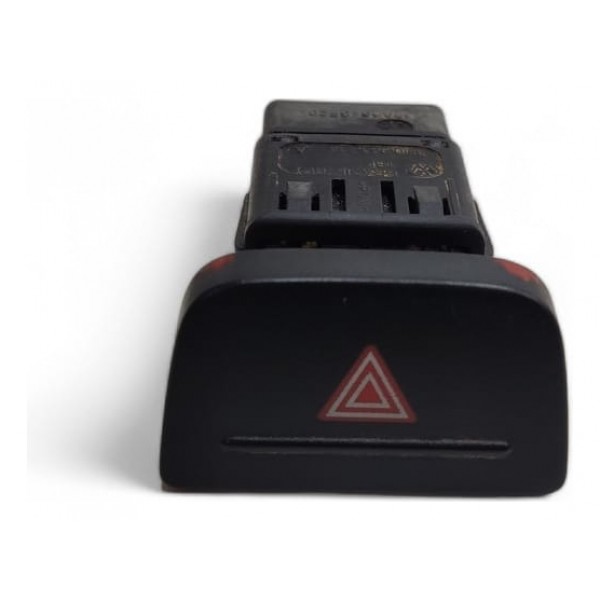 Botão Pisca Alerta Segurança Voyage Saveiro G5 2008 A 2012