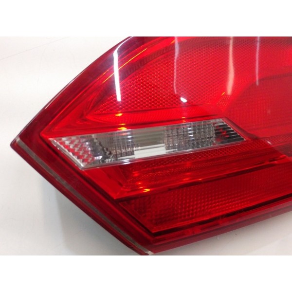 Lanterna Tampa Traseira Direita Jetta 2011 A 2015  Direito/passageiro