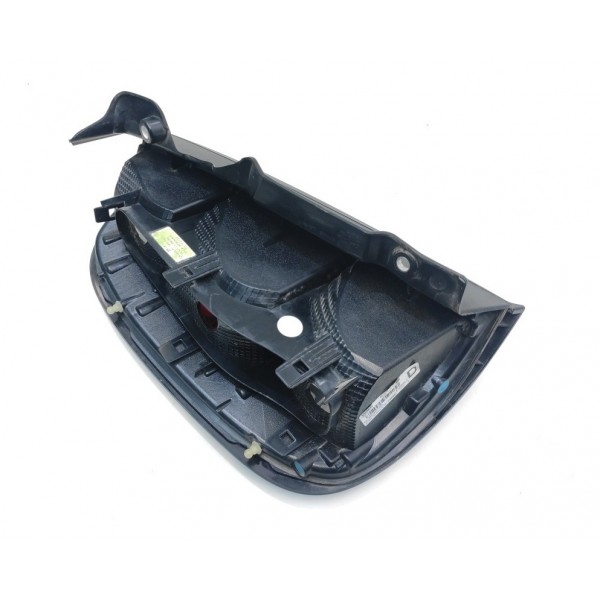 Lanterna Direita Uno 2015 A 2020 Original Direito Vermelho