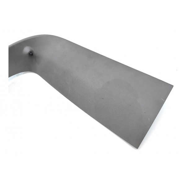 Acabamento Esquerdo Tampa Traseira Cruze Hatch 2017 A 2020