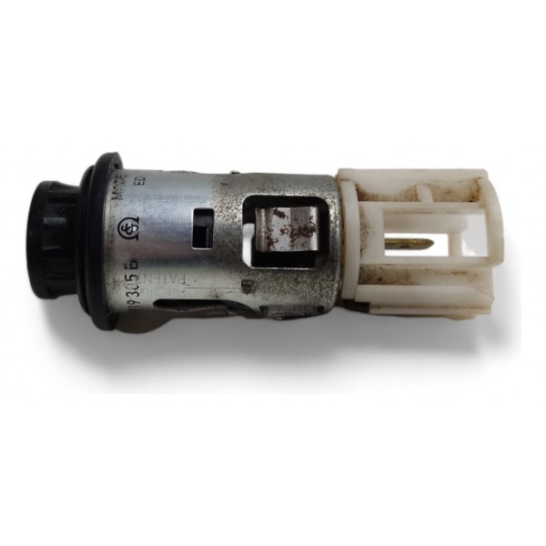 Tomada Acendedor 12v Volkswagen Passat 1999 2000 2001 A 2004