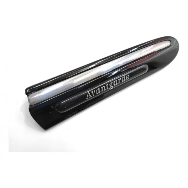 Emblema Direito Avantgarde Mercedes Benz C230 A2036904862