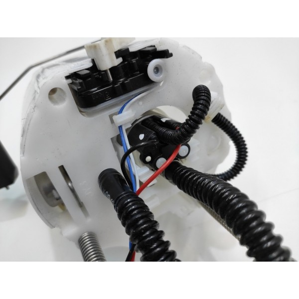 Bomba Carcaça Combustível Cruze Hatch 2017 2018 2019 2020