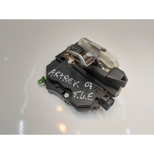 Fechadura Porta Traseira Esquerda Airtrek 2003 A 2009