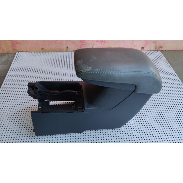 Console Central Com Porta Objetos Mitsubishi Airtrek