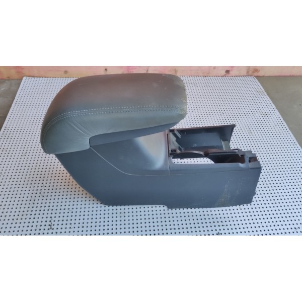 Console Central Com Porta Objetos Mitsubishi Airtrek