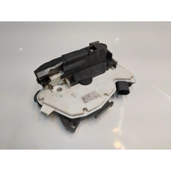 Fechadura Porta Traseira Direita Up 2014 A 2017