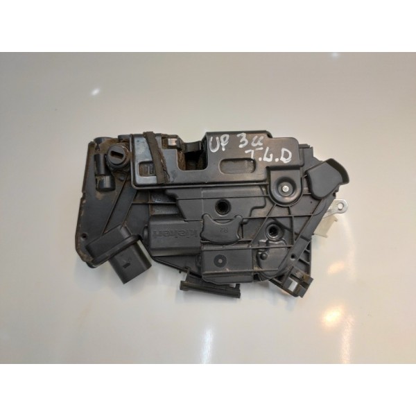 Fechadura Porta Traseira Direita Up 2014 A 2017