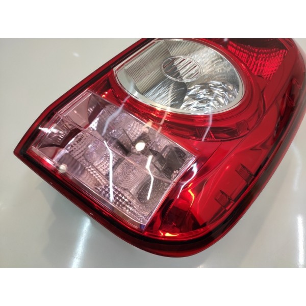 Lanterna Traseira Direita Renault Duster 2011 A 2015 Direito Vermelho