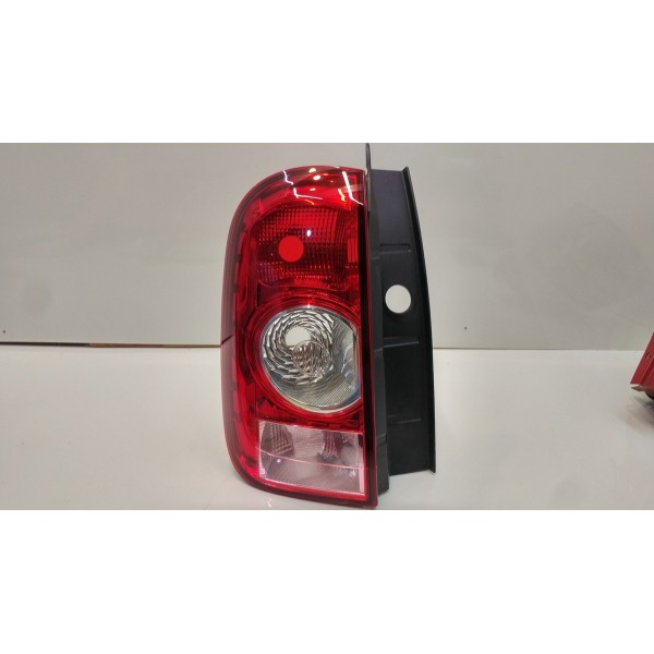 Lanterna Traseira Esquerda Renault Duster 2011 A 2015  Esquerdo Padrão