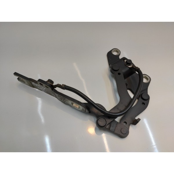 Dobradiça Braço Esquerdo Capô Dianteiro Bmw 320i 2010 2011