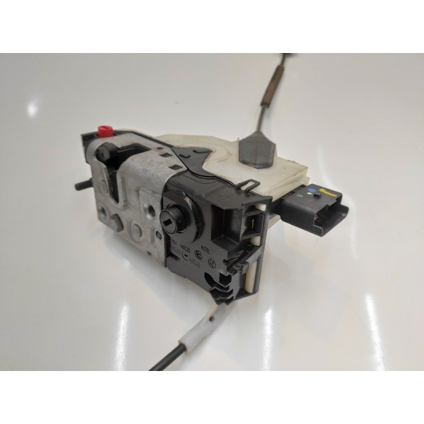 Fechadura Porta Traseira Esquerda Peugeot 2008 2015 A 2019