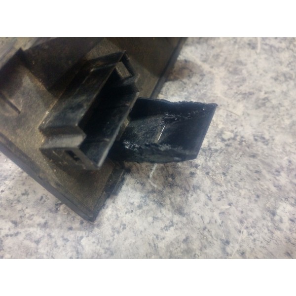 Moldura  Tampa Sim Volkswagen Fox 2011