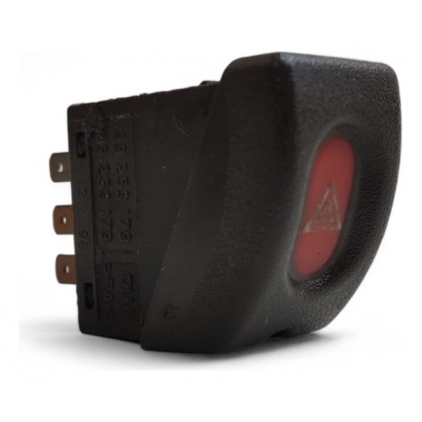 Botão Pisca Alerta Segurança Corsa Classic 1994 1995 A 2011 Vermelho