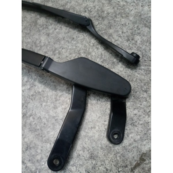 Par Haste Limpador Parabrisa C180 2013/14 C/17 Mil Km Direito