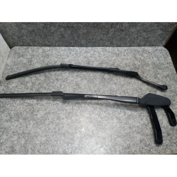 Par Haste Limpador Parabrisa C180 2013/14 C/17 Mil Km Direito