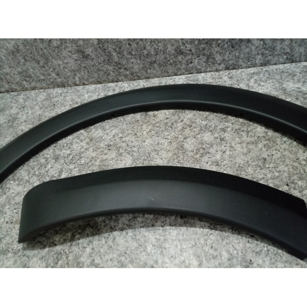 Moldura Dianteira L-esquerdo Saveiro G5 Original 2 Pç