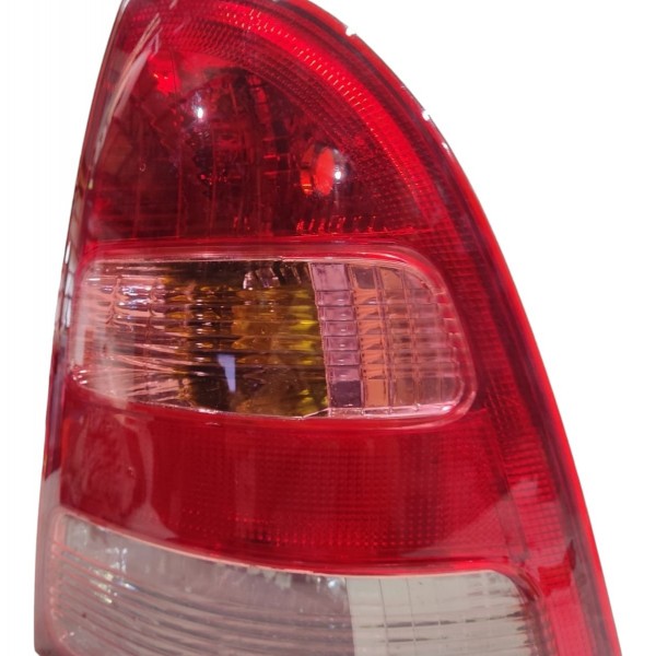Lanterna Traseira Direita Toyota Fielder 2003 2004 A 2008 Direito Vermelho