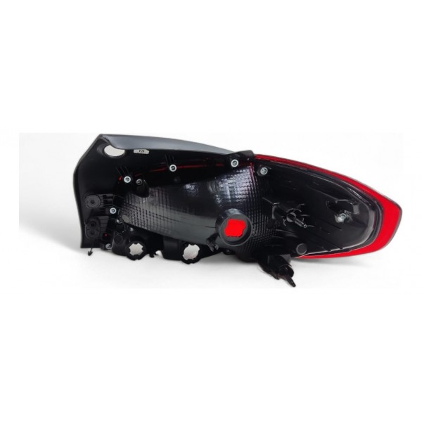 Lanterna Traseira Onix Hatch Lt 2020 2021 2022 2023 Sem Led