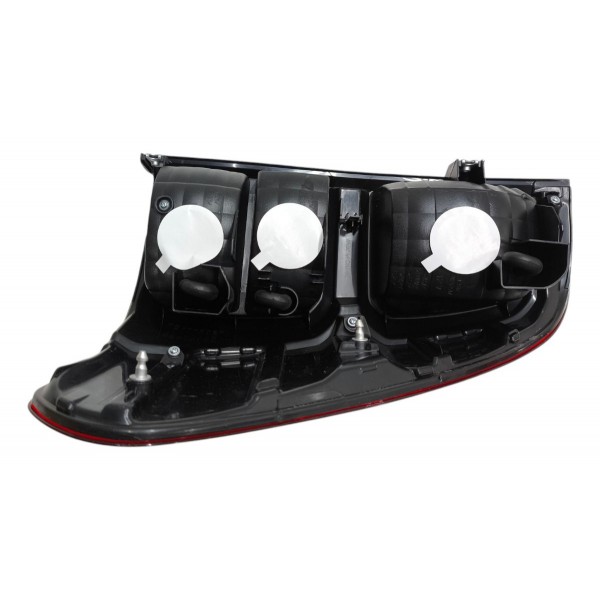 Par Lanterna Traseira Toyota Hilux 2016 2017 2018 2019 2020 Direito/passageiro Vermelho